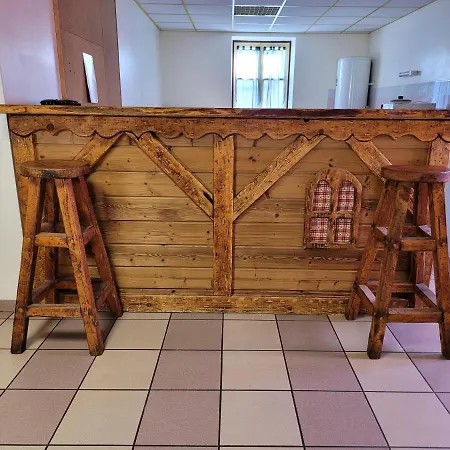 B&B Ancienne Gendarmerie - Gite Les Gens Dorment